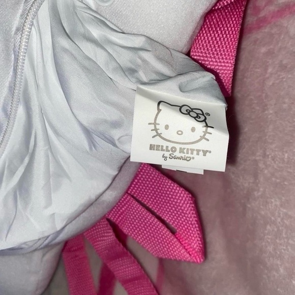 Hello Kitty Backpack Plush - Picture 6 of 7